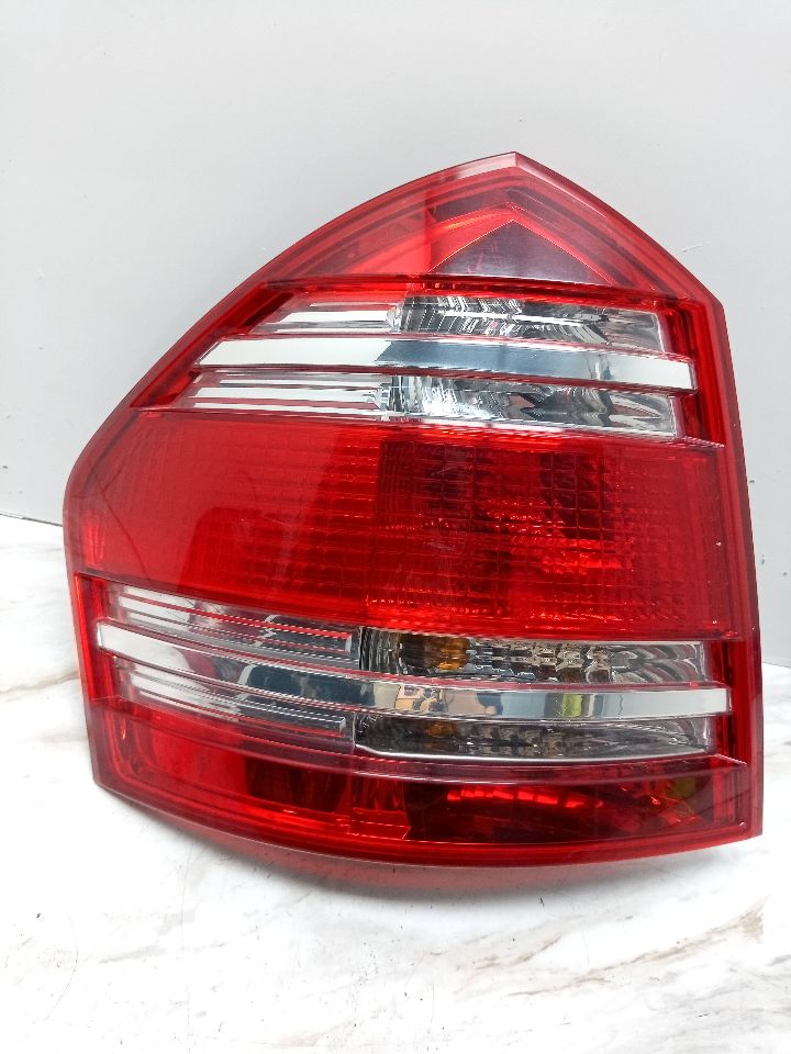 2008 MERCEDES-BENZ GL-CLASS 8cyl Gasoline 4.6 Left TAIL LAMP - 100173