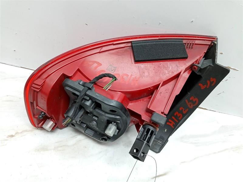 2010 AUDI A4 4cyl Gasoline Turbo 2.0 Left TAIL LAMP - 100231 — photo 5