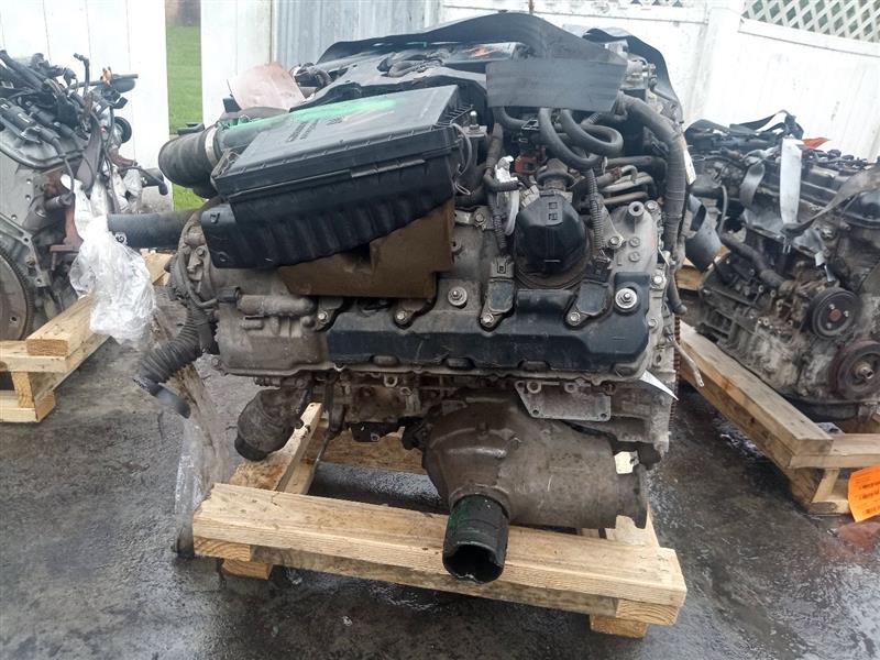 2010 LEXUS LS460 ENGINE ASSEMBLY - 10133 — photo 2