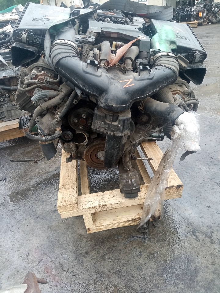 2010 LEXUS LS460 ENGINE ASSEMBLY - 10133 — photo 3