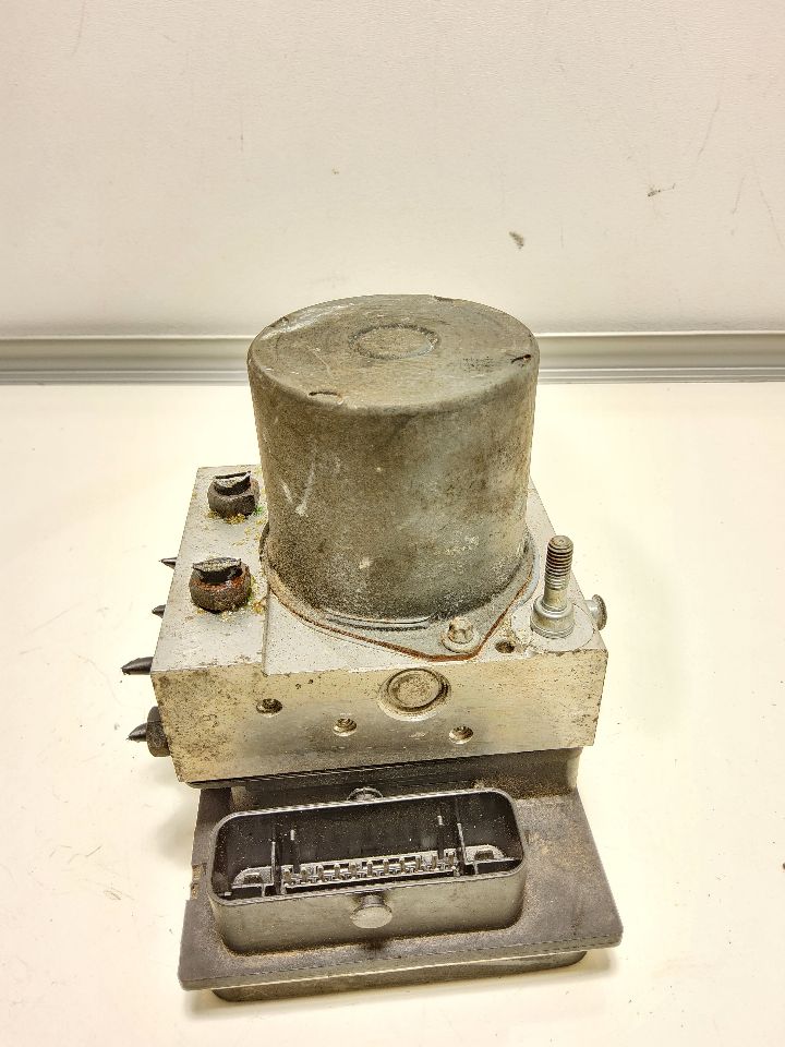 2007 AUDI A4 Anti-lock Brake Pts - 1050 — photo 4