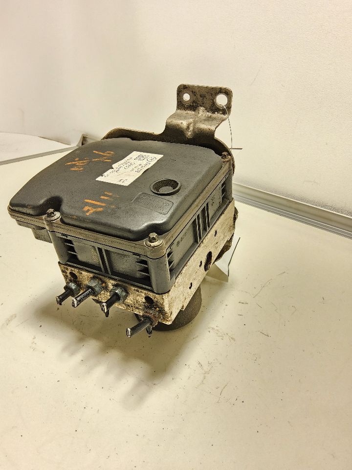 2011 AUDI A6 Anti-lock Brake Pts - 1098