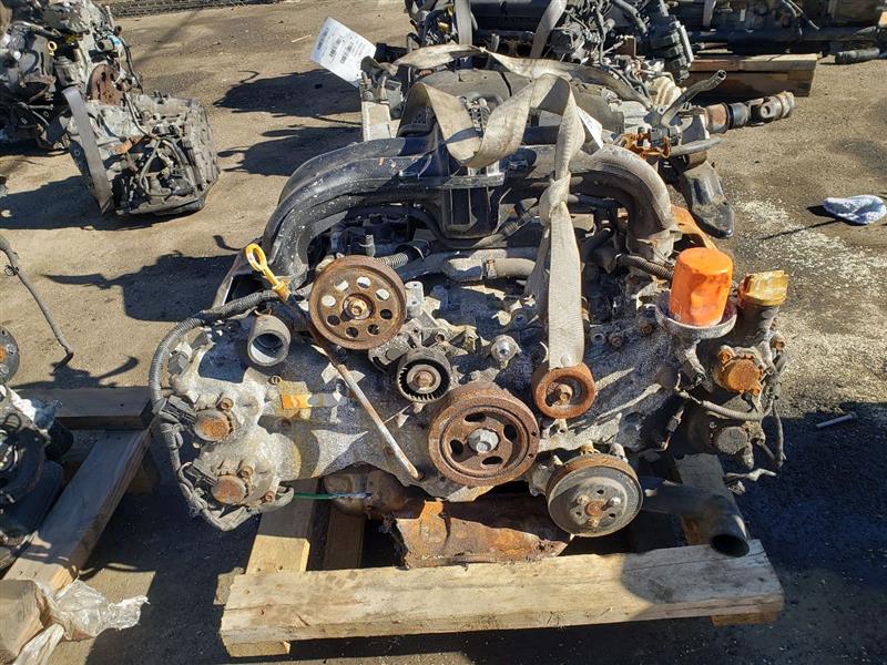 2017 SUBARU LEGACY ENGINE ASSEMBLY - 10995 — photo 1