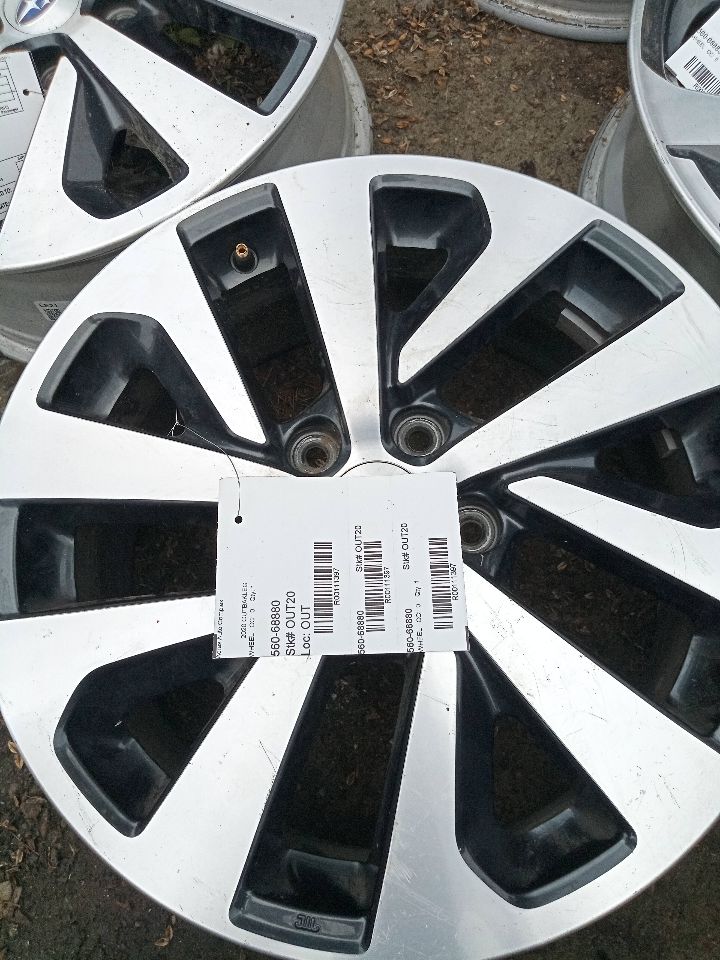 2020 SUBARU LEGACY WHEEL - 111397 — photo 1