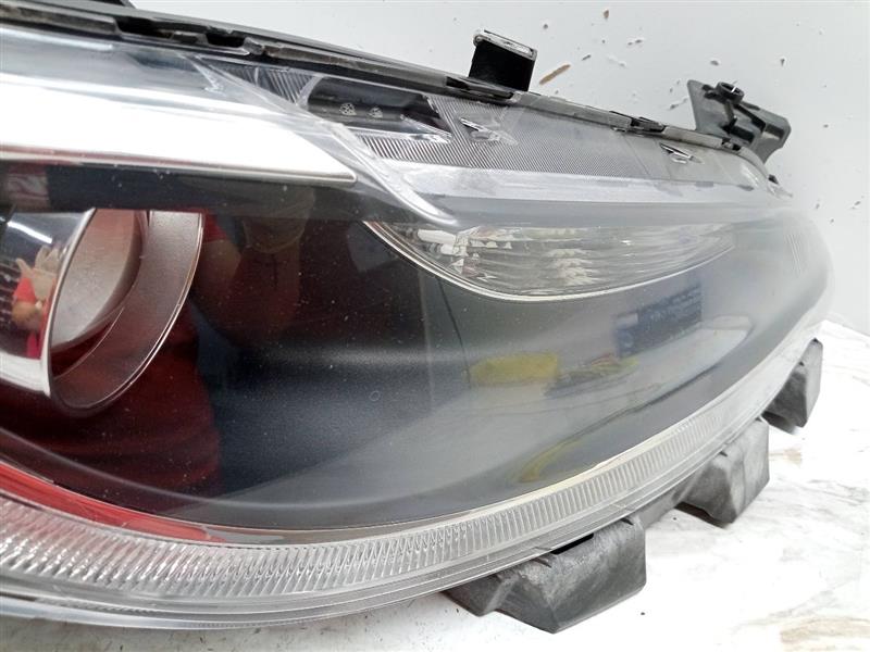 2015 CHRYSLER 200 4cyl Gasoline 2.4 Right HEADLAMP ASSEMBLY - 111400 — photo 4