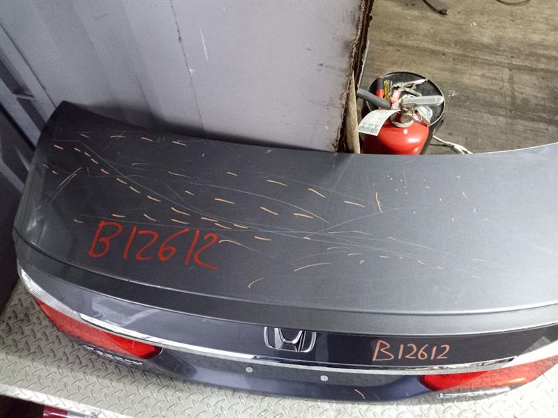 2014 HONDA ACCORD 4cyl Gasoline 2.4 Decklid  Tailgate - 113339 — photo 2