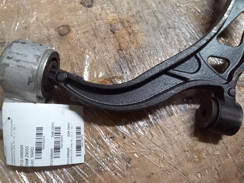 2015 FORD EXPLORER Right LOWER CNTRL ARM, FR - 123573 — photo 2