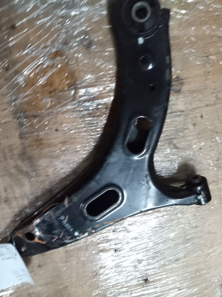 2021 SUBARU FORESTER Left LOWER CNTRL ARM, FR - 123574 — photo 6