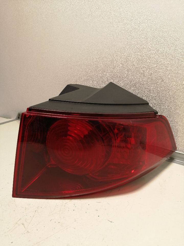 2011 ACURA RDX Right TAIL LAMP - 1247 — photo 2