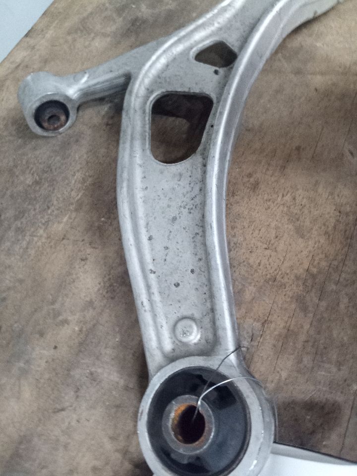 2020 SUBARU LEGACY Right LOWER CNTRL ARM, FR - 125237 — photo 7