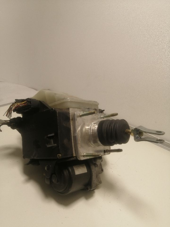 2003 LEXUS SC430 Anti-lock Brake Pts - 1261 — photo 4