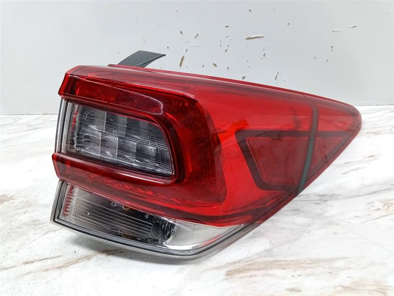 2020 SUBARU XV CROSSTREK 2.0L 4cyl Gasoline VVT Right TAIL LAMP - 127974