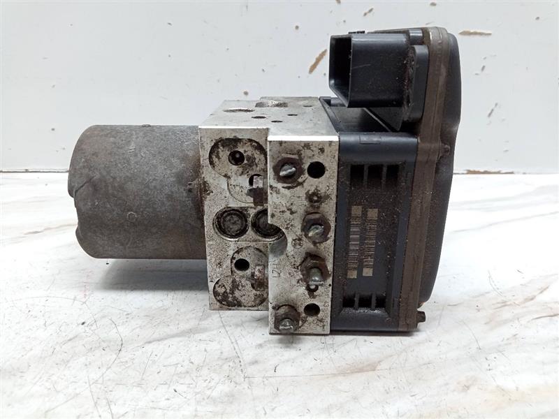 2008 MERCEDES-BENZ E-CLASS 6cyl Gasoline 3.5 Anti-lock Brake Pts - 128677 — photo 1