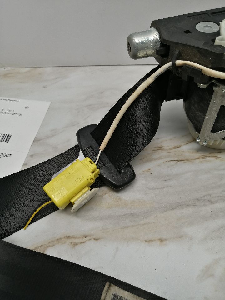 2007 VOLKSWAGEN EOS Seat Belt, Front - 1297 — photo 3