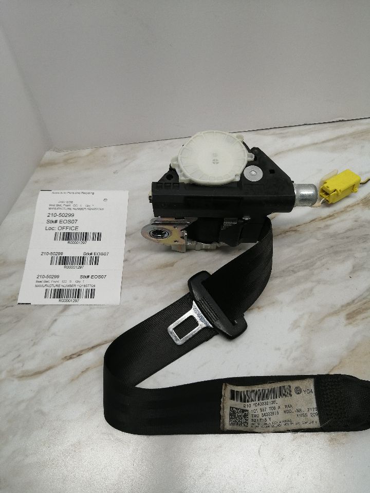 2007 VOLKSWAGEN EOS Seat Belt, Front - 1297 — photo 7