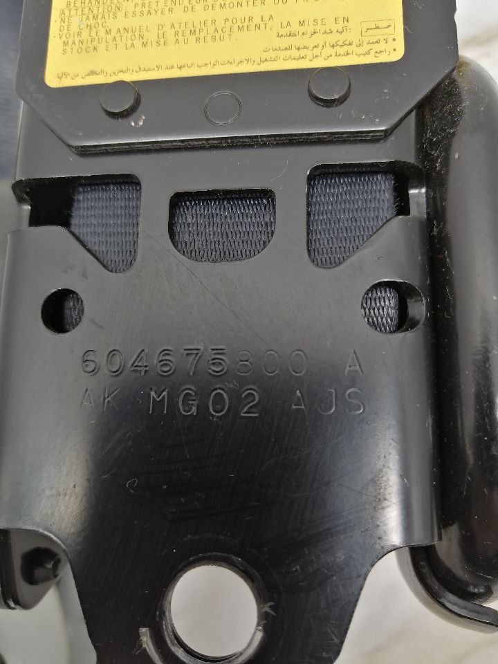 2006 MITSUBISHI OUTLANDER Seat Belt, Front - 1301 — photo 3