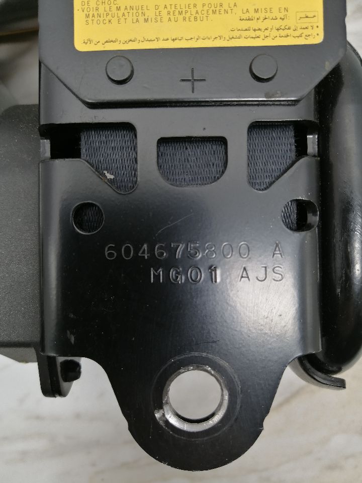 2006 MITSUBISHI OUTLANDER Seat Belt, Front - 1305 — photo 7