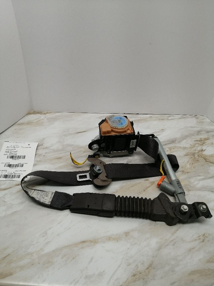 2011 HYUNDAI TUCSON Seat Belt, Front - 1317 — photo 1