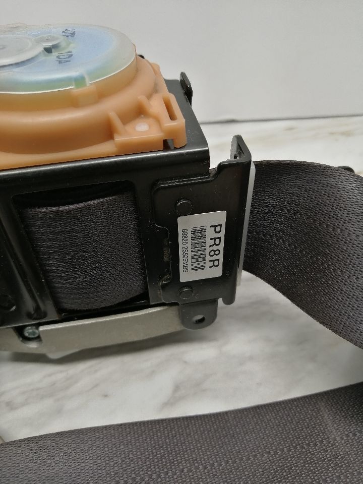 2011 HYUNDAI TUCSON Seat Belt, Front - 1317 — photo 4