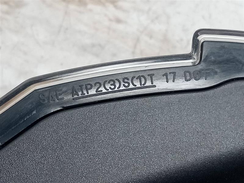 2020 SUBARU LEGACY Left TAIL LAMP - 131727 — photo 4