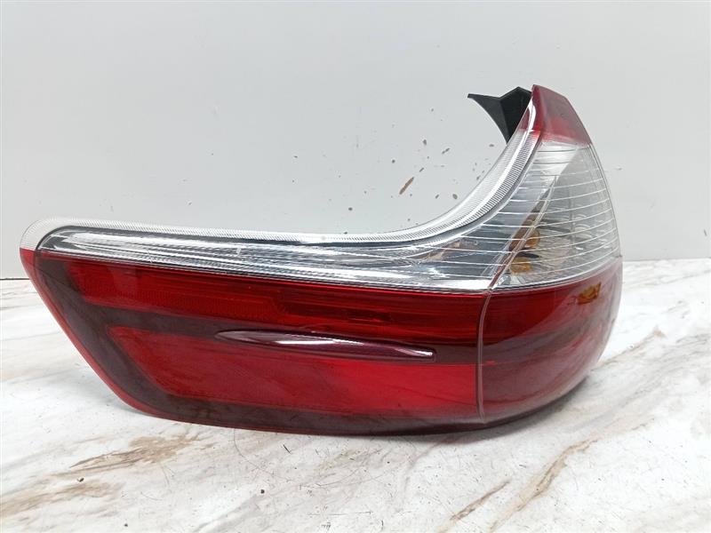 2017 TOYOTA SIENNA 6cyl Gasoline 3.5 Left TAIL LAMP - 131801