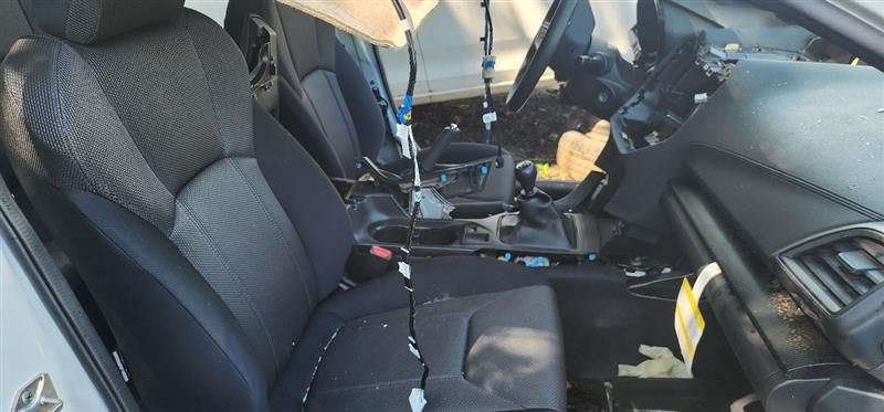 2020 SUBARU XV CROSSTREK Console, Front - 131991 — photo 4