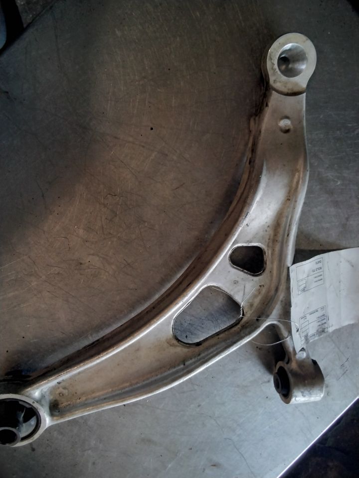 2021 SUBARU LEGACY Left LOWER CNTRL ARM, FR - 132959 — photo 4