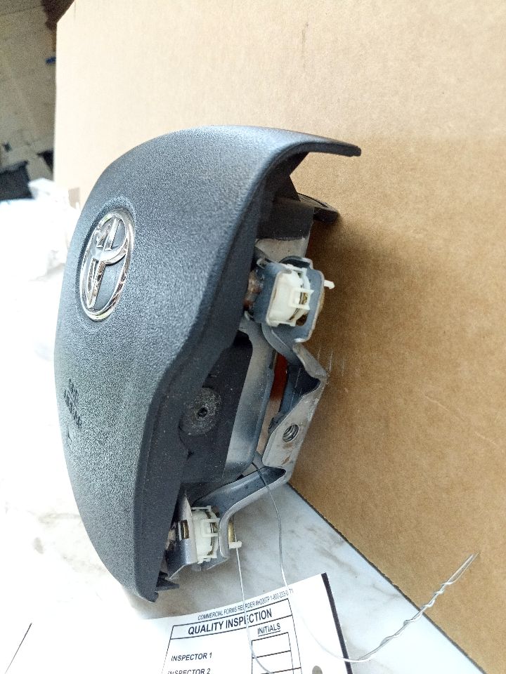 2004 TOYOTA PRIUS 4cyl Electric 1.5 Left AIR BAG - 133515 — photo 2