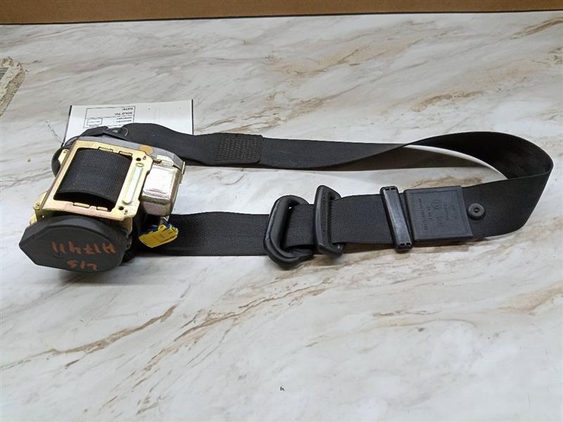 2004 AUDI A8 8cyl Gasoline 4.2 Seat Belt, Front - 133760 — photo 2