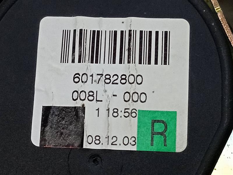 2004 AUDI A8 8cyl Gasoline 4.2 Seat Belt, Front - 133761 — photo 4