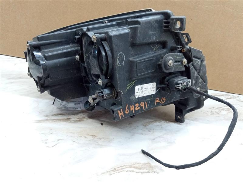 2009 CADILLAC CTS 6cyl Gasoline 3.6 Right HEADLAMP ASSEMBLY - 133846 — photo 4