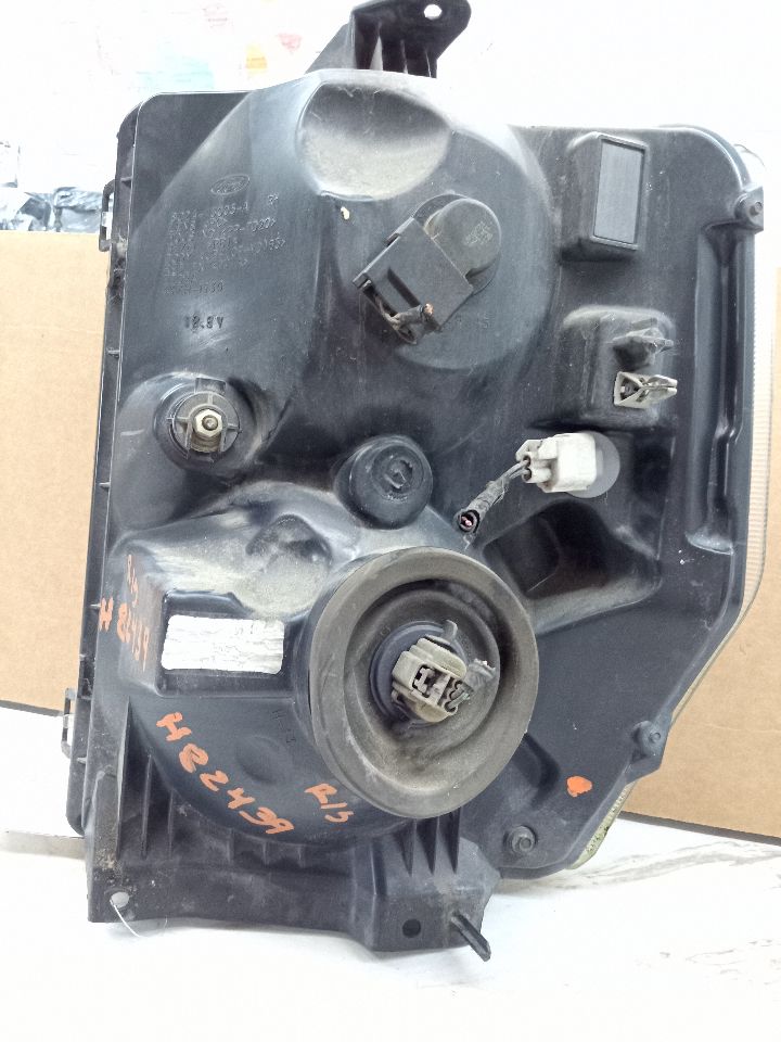 2012 FORD VAN 6.8L Triton V10 HEADLAMP ASSEMBLY - 134158 — photo 5