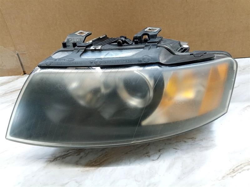 2006 AUDI A4 6cyl Gasoline 3.0 Right HEADLAMP ASSEMBLY - 134399