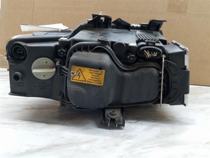 2006 AUDI A4 6cyl Gasoline 3.0 Right HEADLAMP ASSEMBLY - 134399 — photo 5
