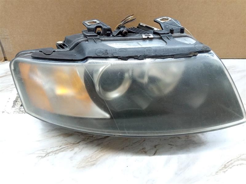 2006 AUDI A4 6cyl Gasoline 3.0 Left HEADLAMP ASSEMBLY - 134401