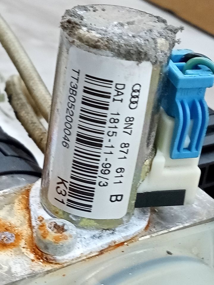 2006 AUDI TT 4cyl Gasoline Turbo 1.8 CONV TOP MOTOR - 134490 — photo 2