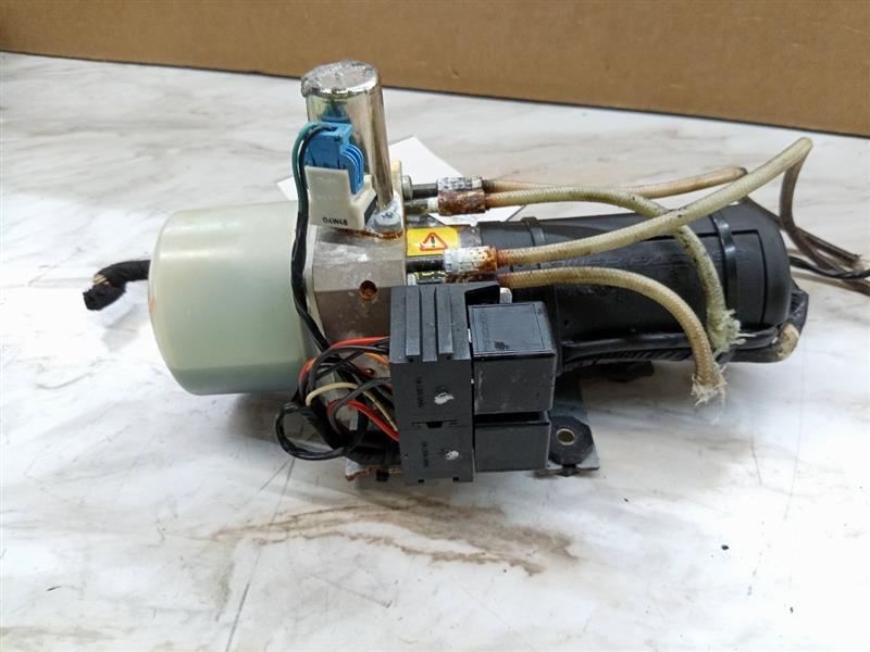 2006 AUDI TT 4cyl Gasoline Turbo 1.8 CONV TOP MOTOR - 134490 — photo 3
