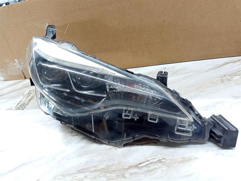 2017 TOYOTA COROLLA 4cyl Gasoline 1.8 Right HEADLAMP ASSEMBLY - 134653 — photo 1
