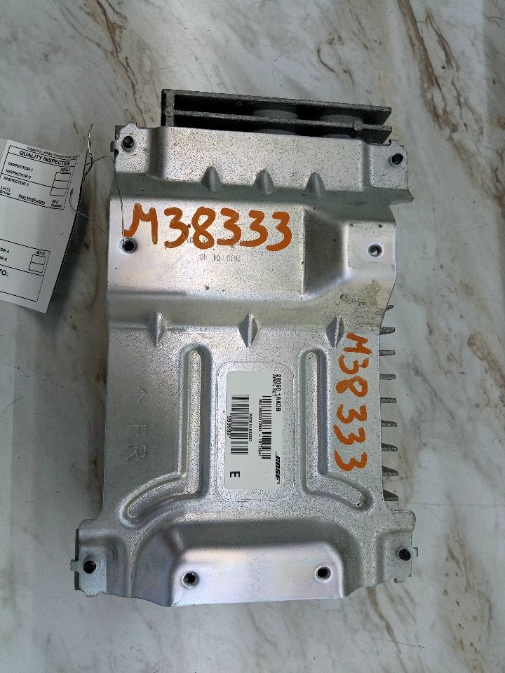 2010 NISSAN MURANO 6cyl Gasoline 3.5 Radio Audio - 134807 — photo 3