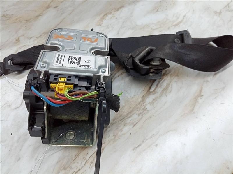 2008 MERCEDES-BENZ E-CLASS 6cyl Gasoline 3.5 Seat Belt, Front - 134811 — photo 5