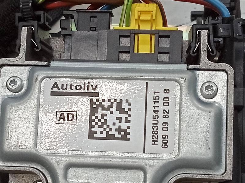 2008 MERCEDES-BENZ E-CLASS 6cyl Gasoline 3.5 Seat Belt, Front - 134811 — photo 6