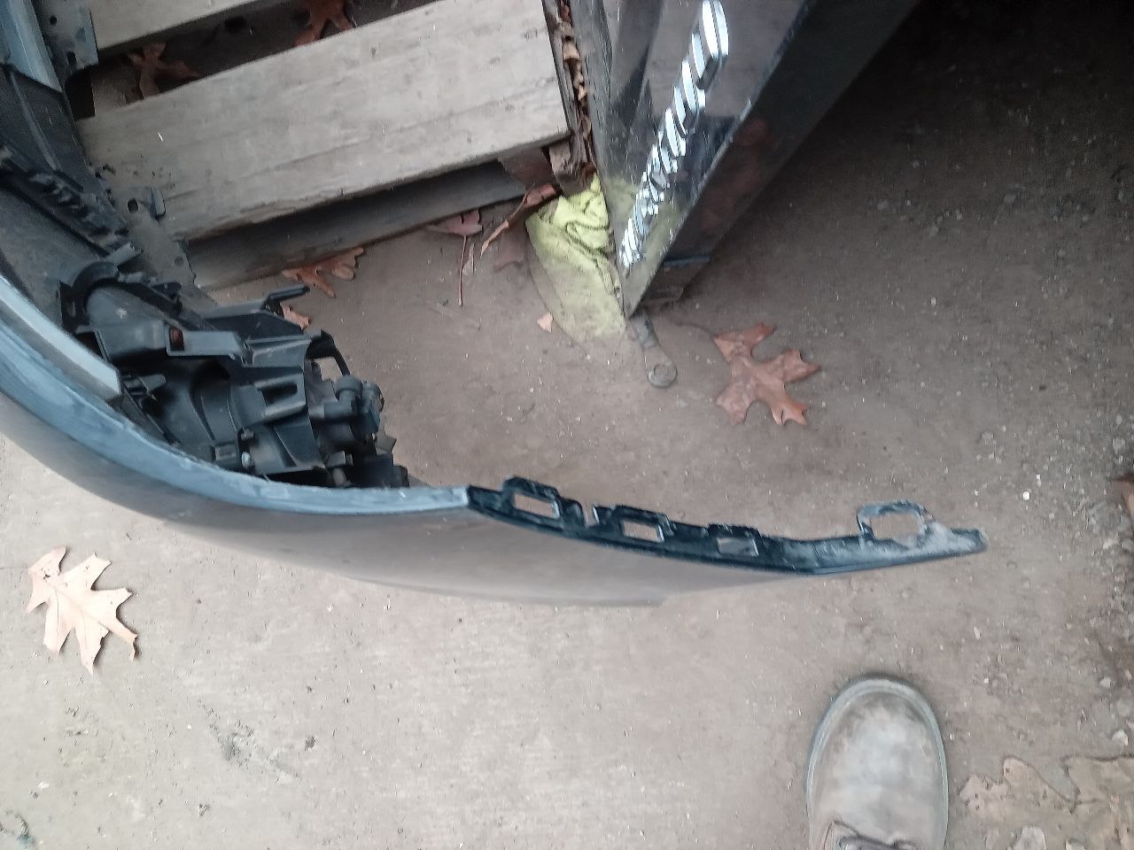 2015 MAZDA 6 4cyl Gasoline 2.5 DOHC BUMPER ASSY, FRONT - 134871 — photo 3