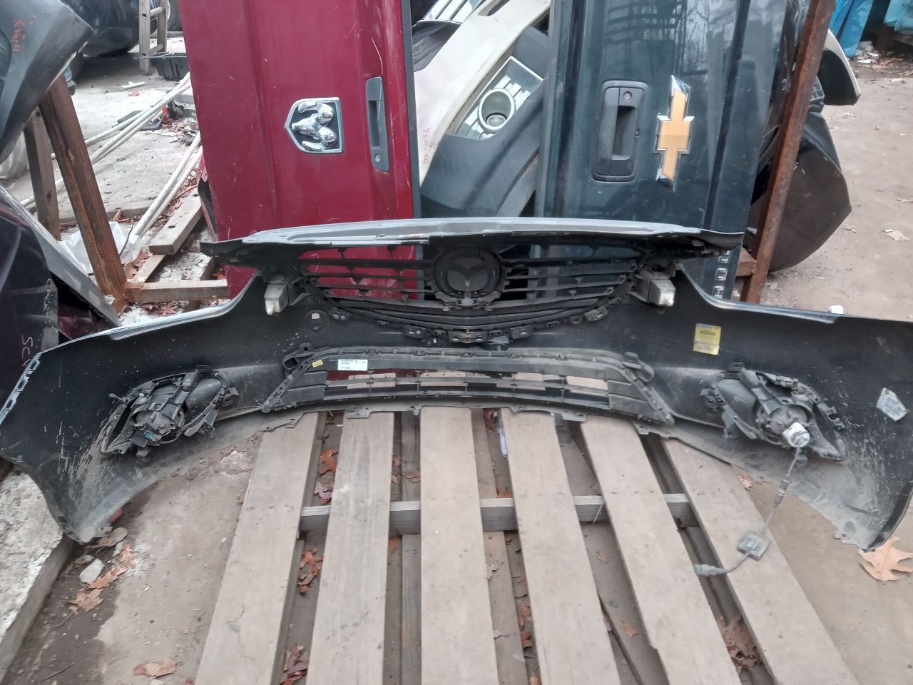 2015 MAZDA 6 4cyl Gasoline 2.5 DOHC BUMPER ASSY, FRONT - 134871 — photo 7