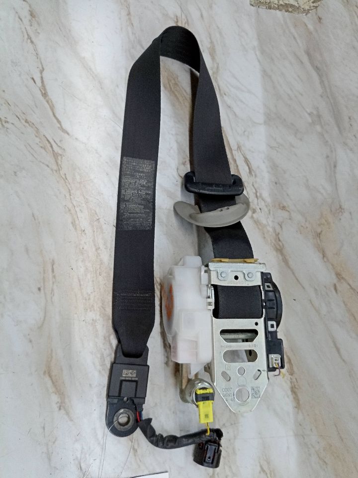 2007 LEXUS GS450H 6cyl Hybrid 3.5 liter Seat Belt, Front - 134929