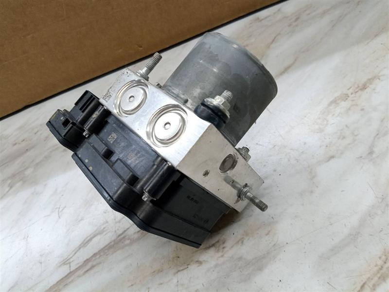 2020 SUBARU FORESTER Anti-lock Brake Pts - 135447 — photo 3