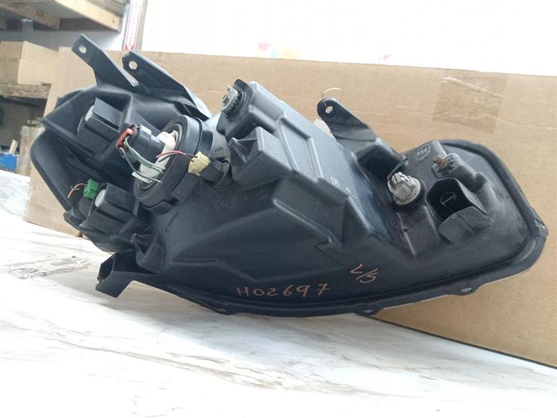 2011 SUZUKI SX4 4cyl Gasoline 2.0 Dohc Left HEADLAMP ASSEMBLY - 135607 — photo 7