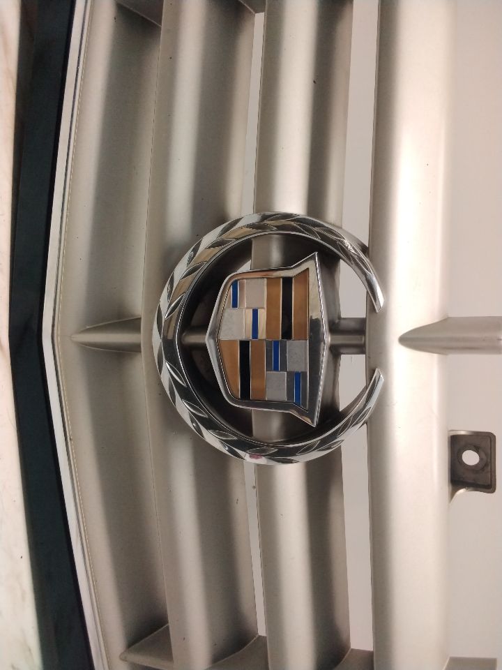 2006 CADILLAC ESCALADE GRILLE - 135898 — photo 2