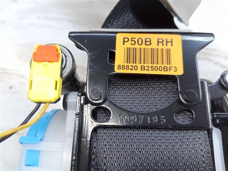 2016 KIA SOUL 4cyl Gasoline 1.6 Seat Belt, Front - 135906 — photo 5