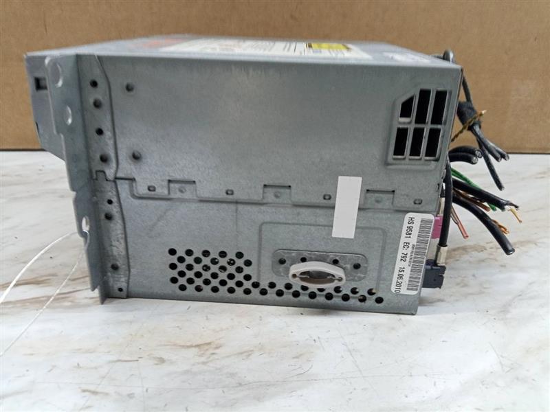 2011 BMW 750i 8cyl Gasoline Turbo 4.4 Radio Audio - 136355 — photo 3