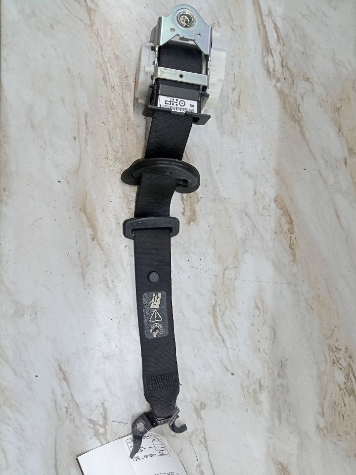 2007 BMW 328i 6cyl Gasoline 3.0 Seat Belt, Front - 136360 — photo 1